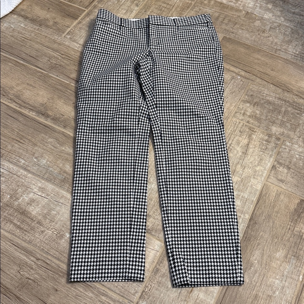 Banana Republic Sloan Black and White Houndstooth Pants Size 6